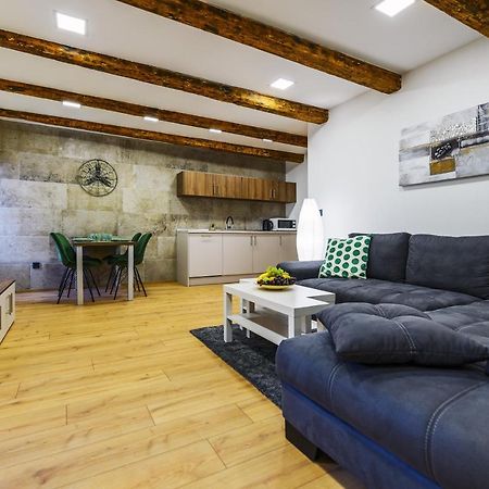 זאדאר Urban Apartments With Sauna מראה חיצוני תמונה