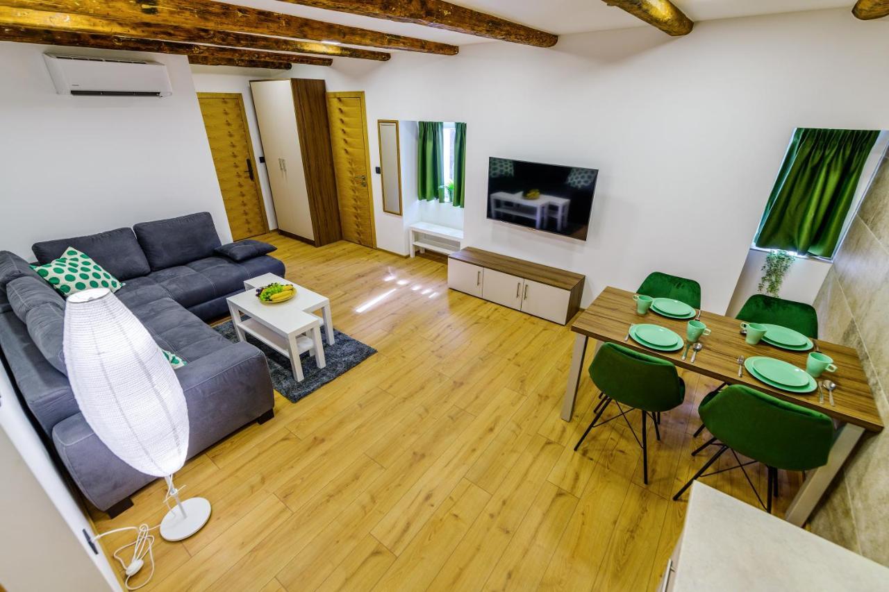 זאדאר Urban Apartments With Sauna מראה חיצוני תמונה