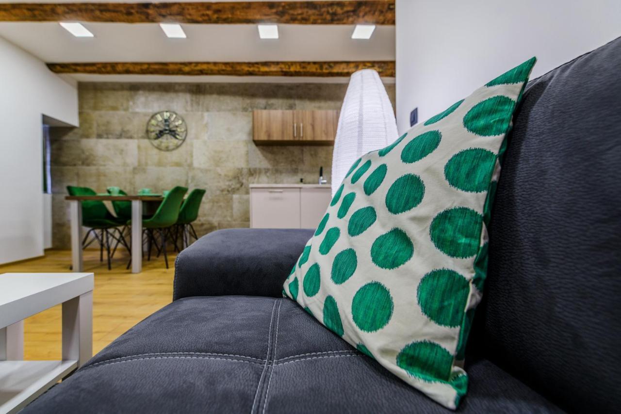 זאדאר Urban Apartments With Sauna מראה חיצוני תמונה